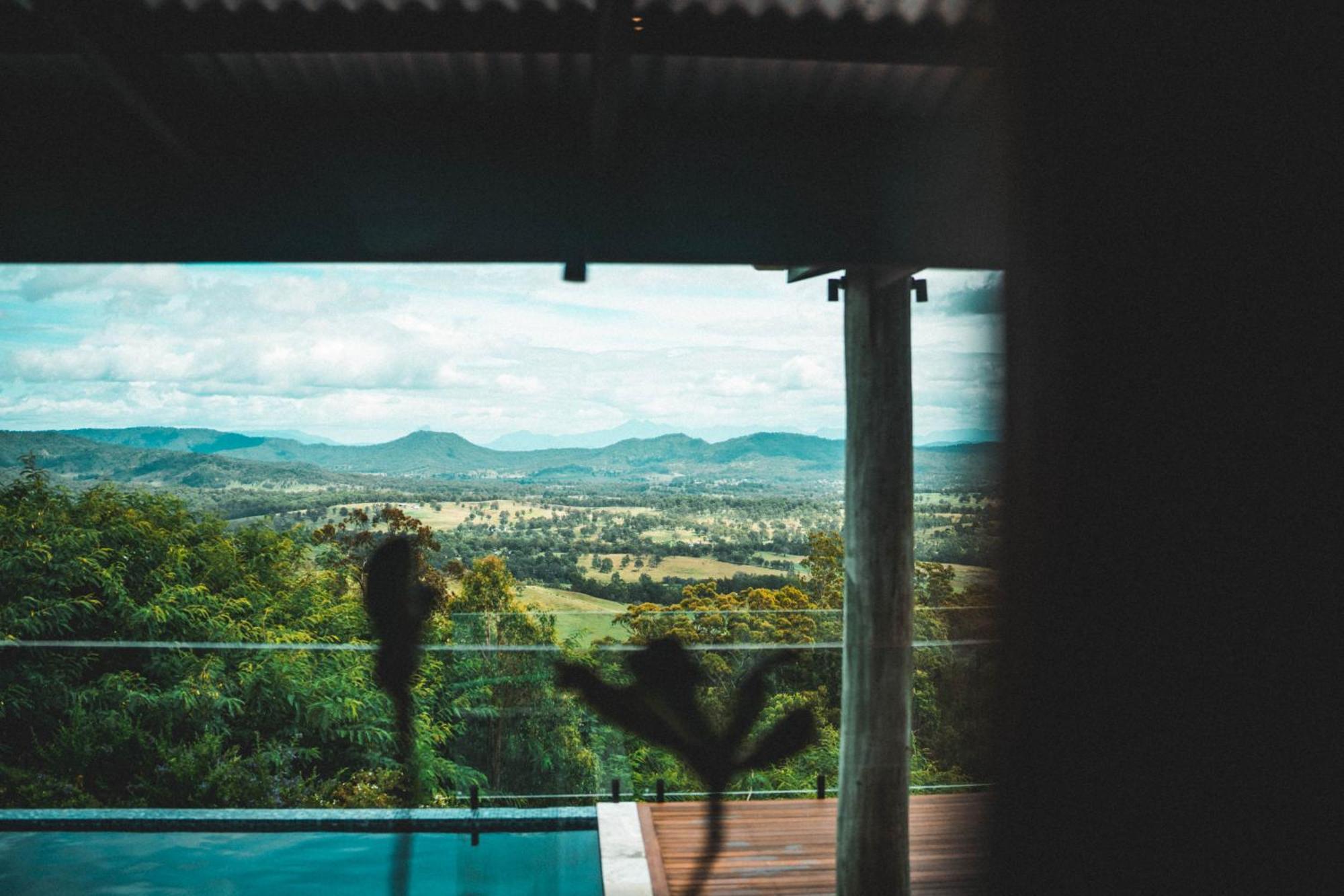 Luxurious Hinterland Retreat Heated Pool Gold Coast Hinterland Near Lamington National Park & O'reilly's Valley Vineyard Holiday home Canungra