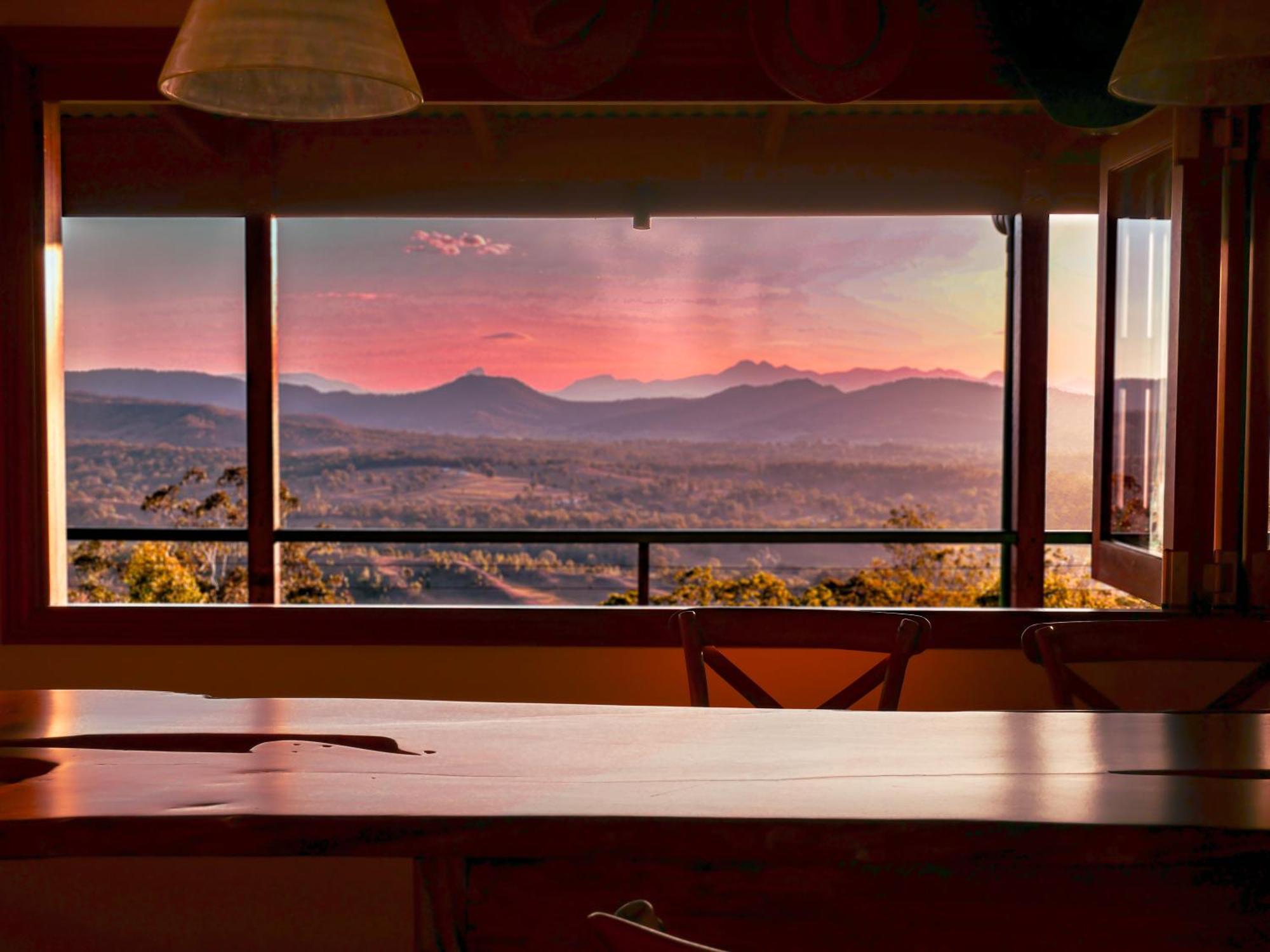 Holiday home Luxurious Hinterland Retreat Heated Pool Gold Coast Hinterland Near Lamington National Park & O'reilly's Valley Vineyard *