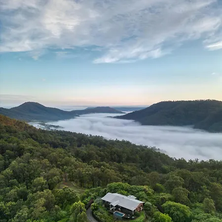 Luxurious Hinterland Retreat Heated Pool Gold Coast Hinterland Near Lamington National Park & O'Reilly'S Canungra Valley Vineyard Exterior photo